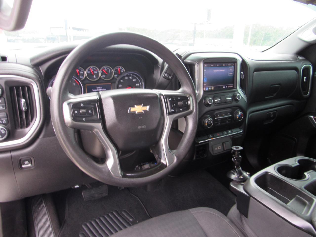 Chevrolet Silverado 1500 4WD Double Cab 147" LT 2020
