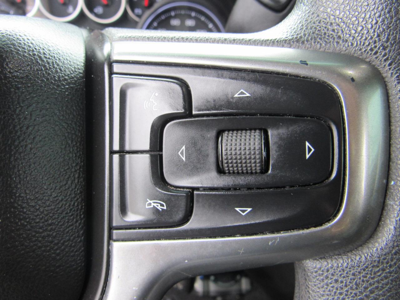 Chevrolet Silverado 1500 4WD Double Cab 147" LT 2020