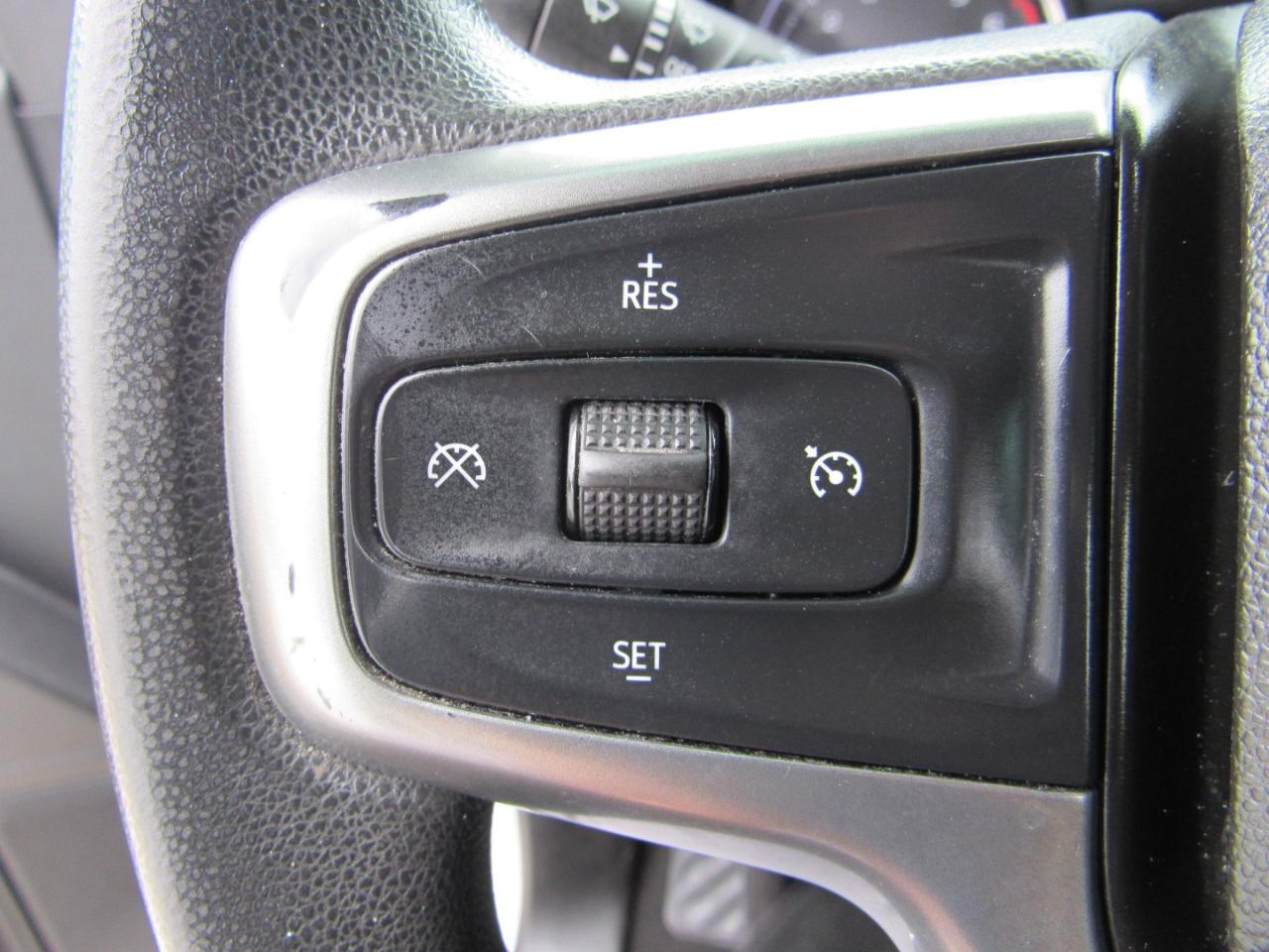 Chevrolet Silverado 1500 4WD Double Cab 147" LT 2020