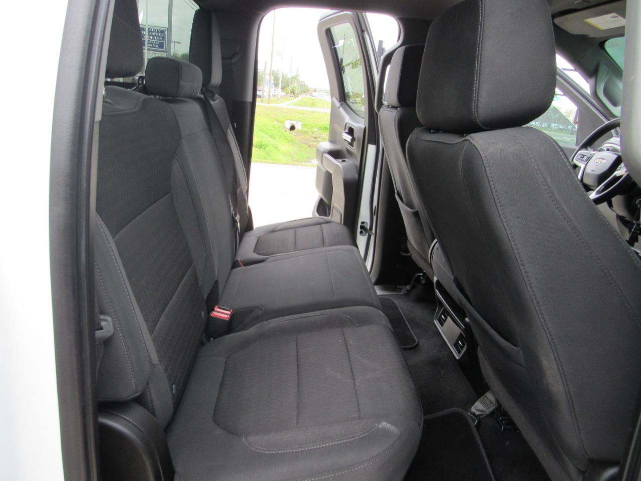 Chevrolet Silverado 1500 4WD Double Cab 147" LT 2020