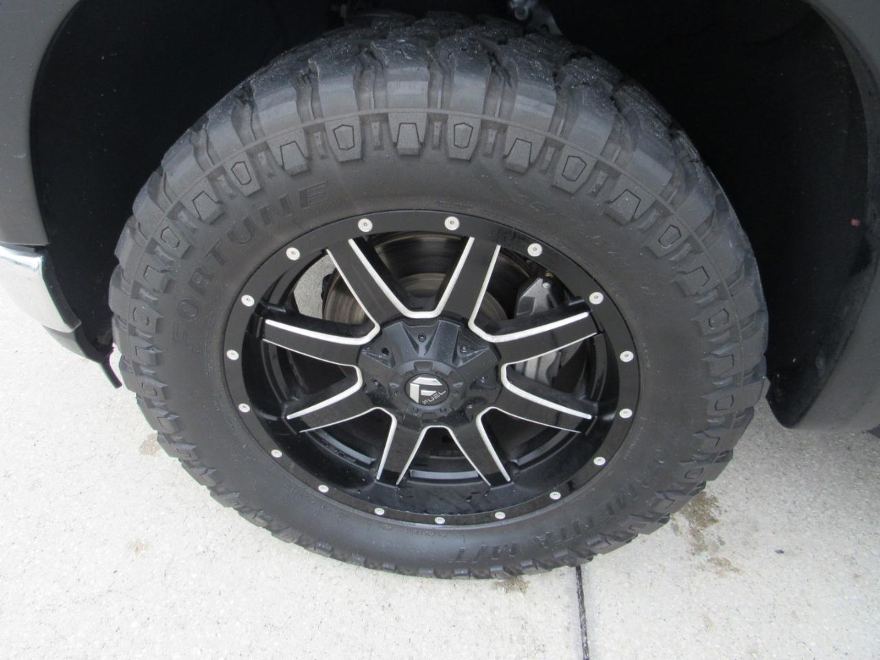 Chevrolet Silverado 1500 4WD Double Cab 147" LT 2020