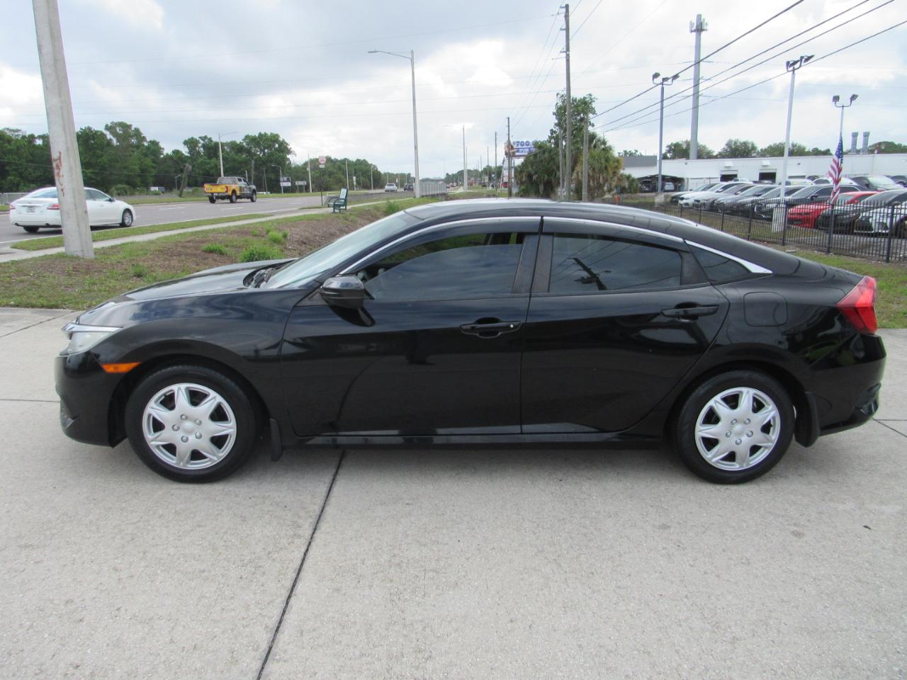 Honda Civic Sedan LX CVT 2017