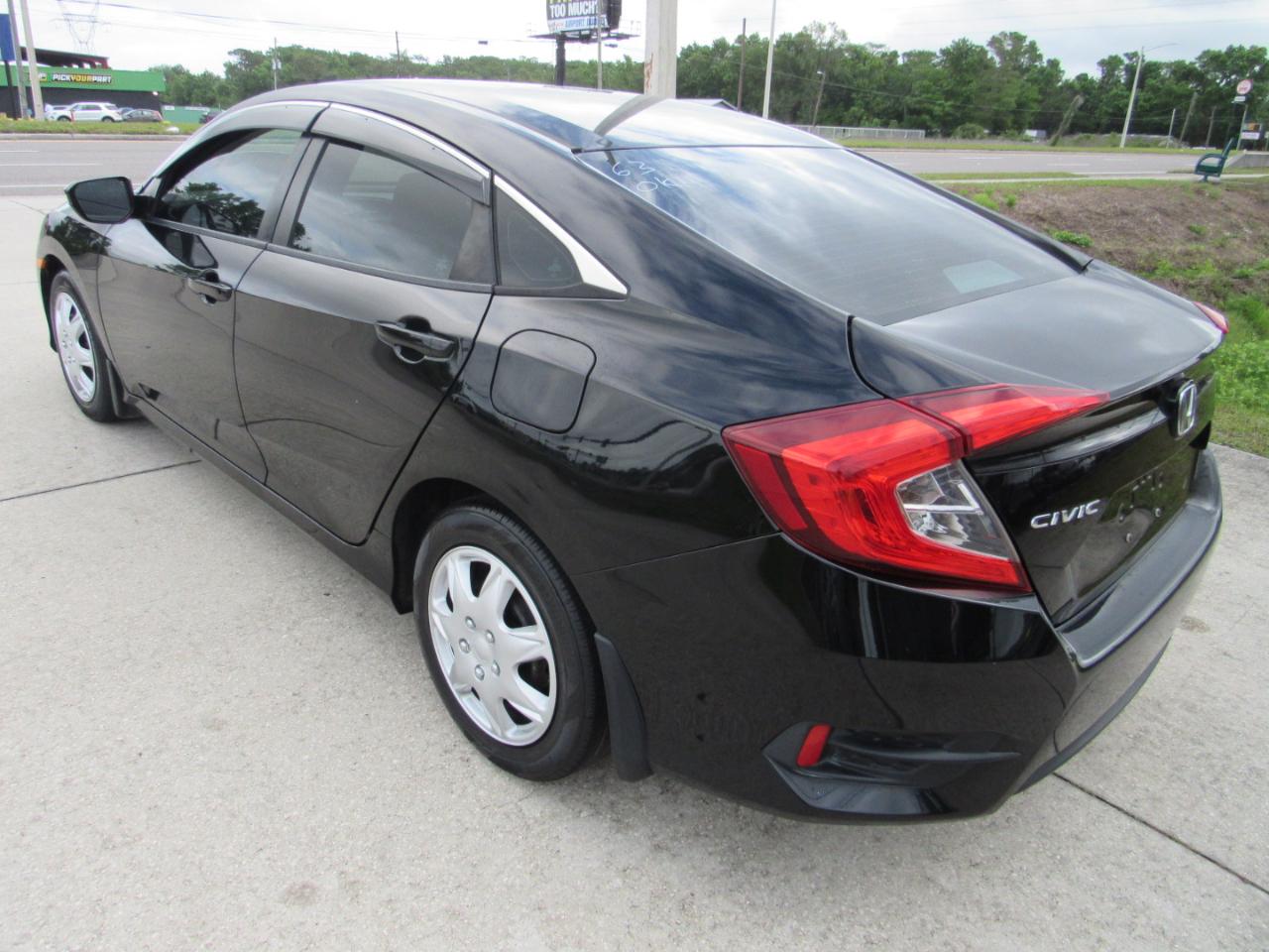 Honda Civic Sedan LX CVT 2017