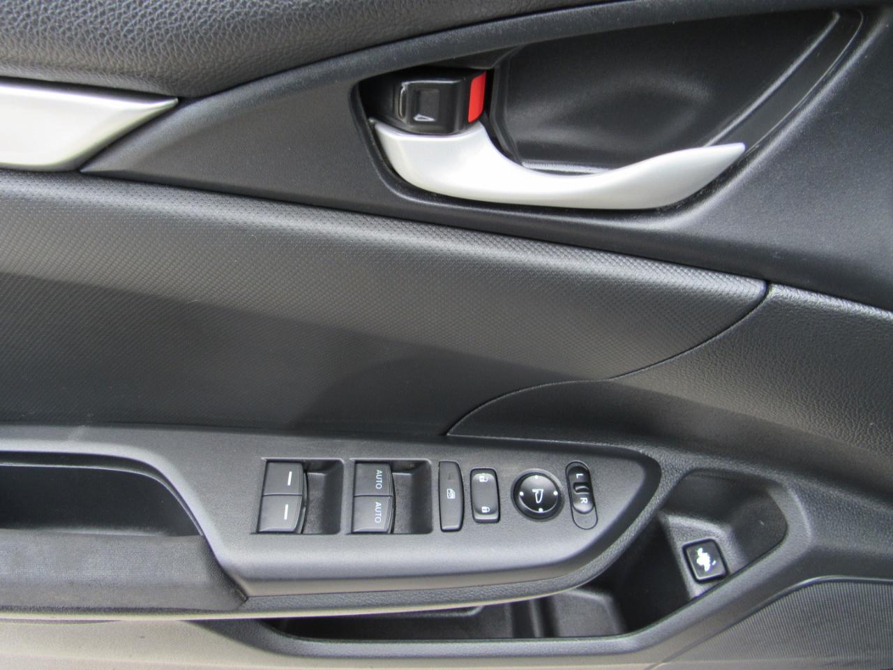 Honda Civic Sedan LX CVT 2017