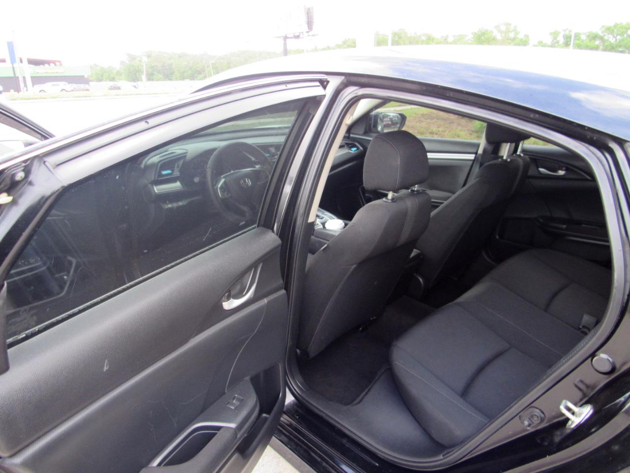 Honda Civic Sedan LX CVT 2017