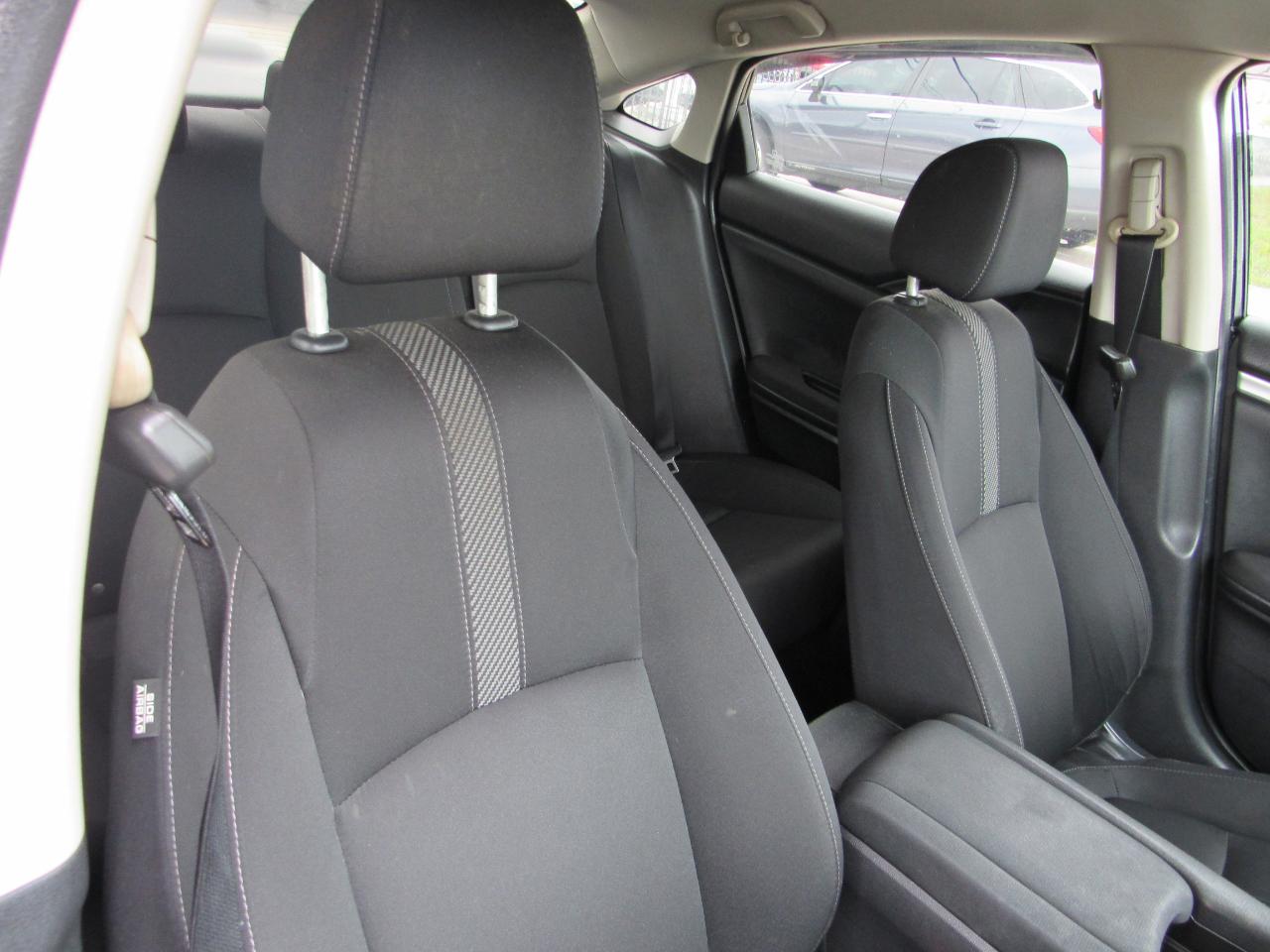 Honda Civic Sedan LX CVT 2017