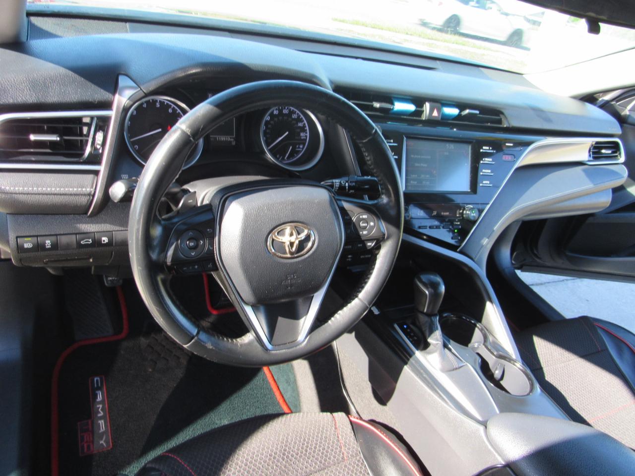 Toyota Camry XLE Auto (Natl) 2018