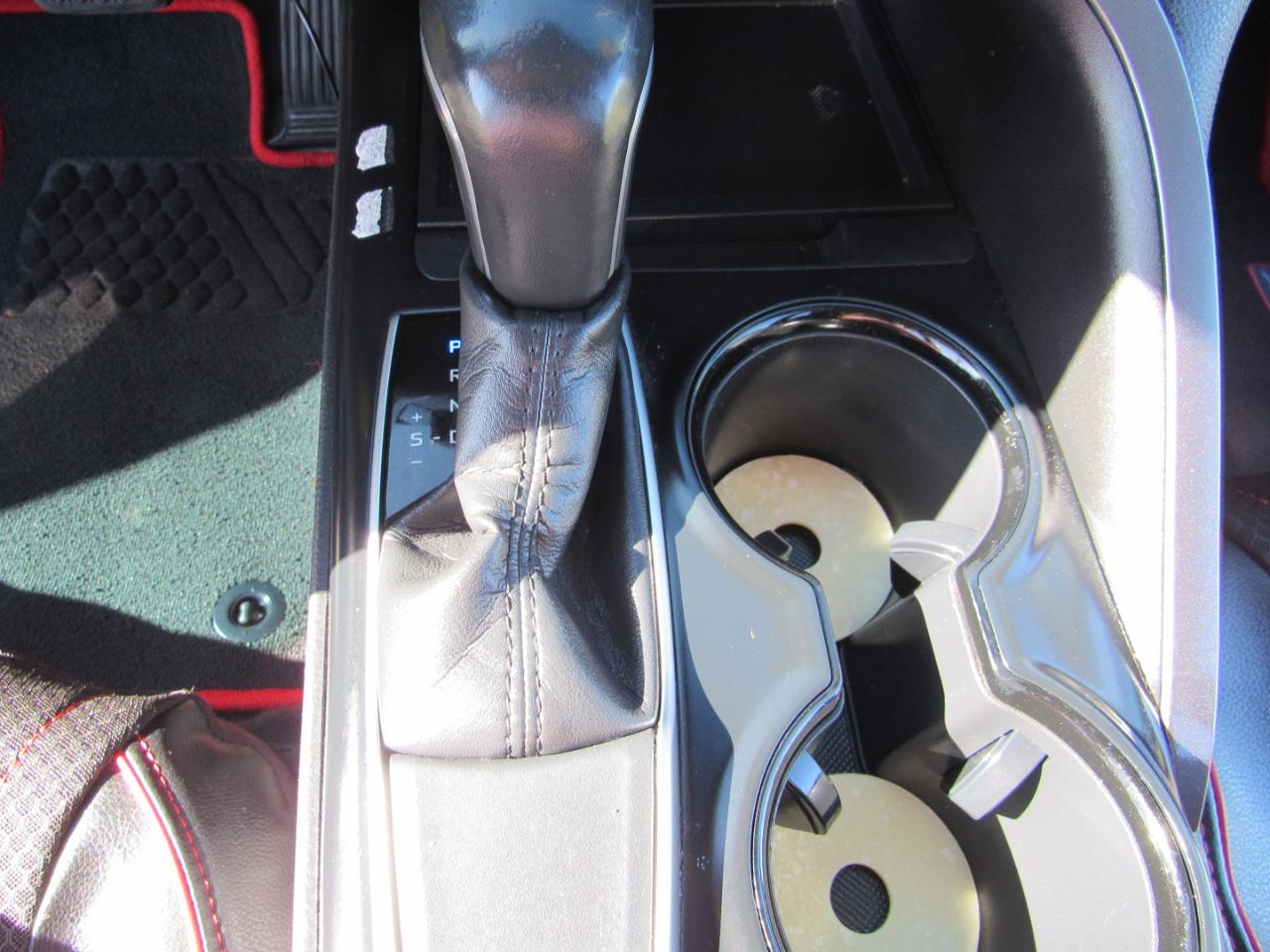 Toyota Camry XLE Auto (Natl) 2018