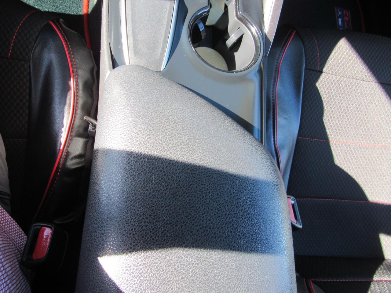 Toyota Camry XLE Auto (Natl) 2018