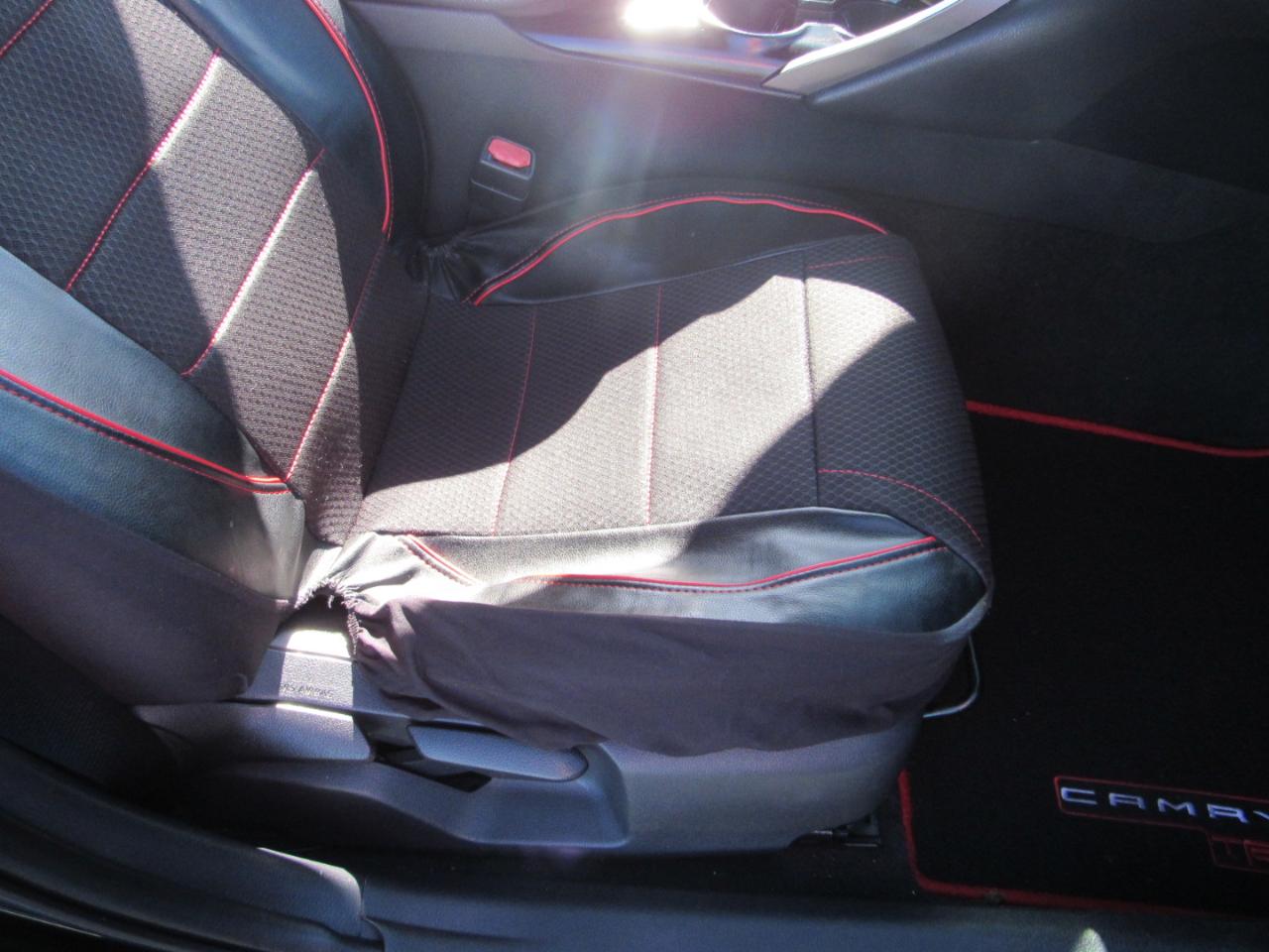 Toyota Camry XLE Auto (Natl) 2018