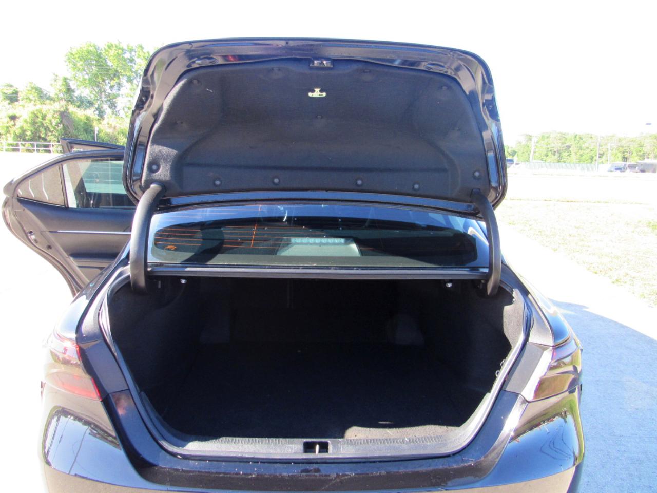 Toyota Camry XLE Auto (Natl) 2018