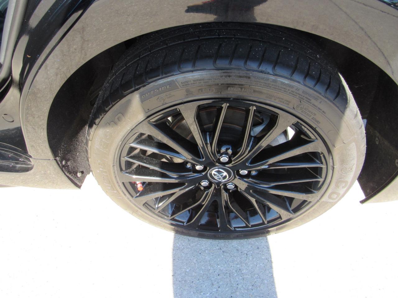 Toyota Camry XLE Auto (Natl) 2018