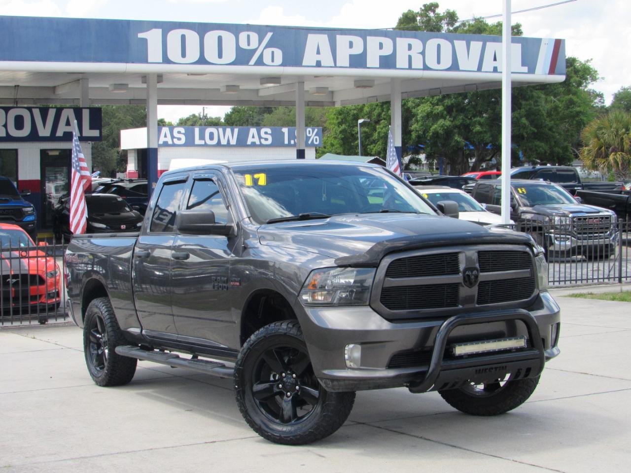 RAM 1500 Express 4x4 Quad Cab 6'4" Box 2017