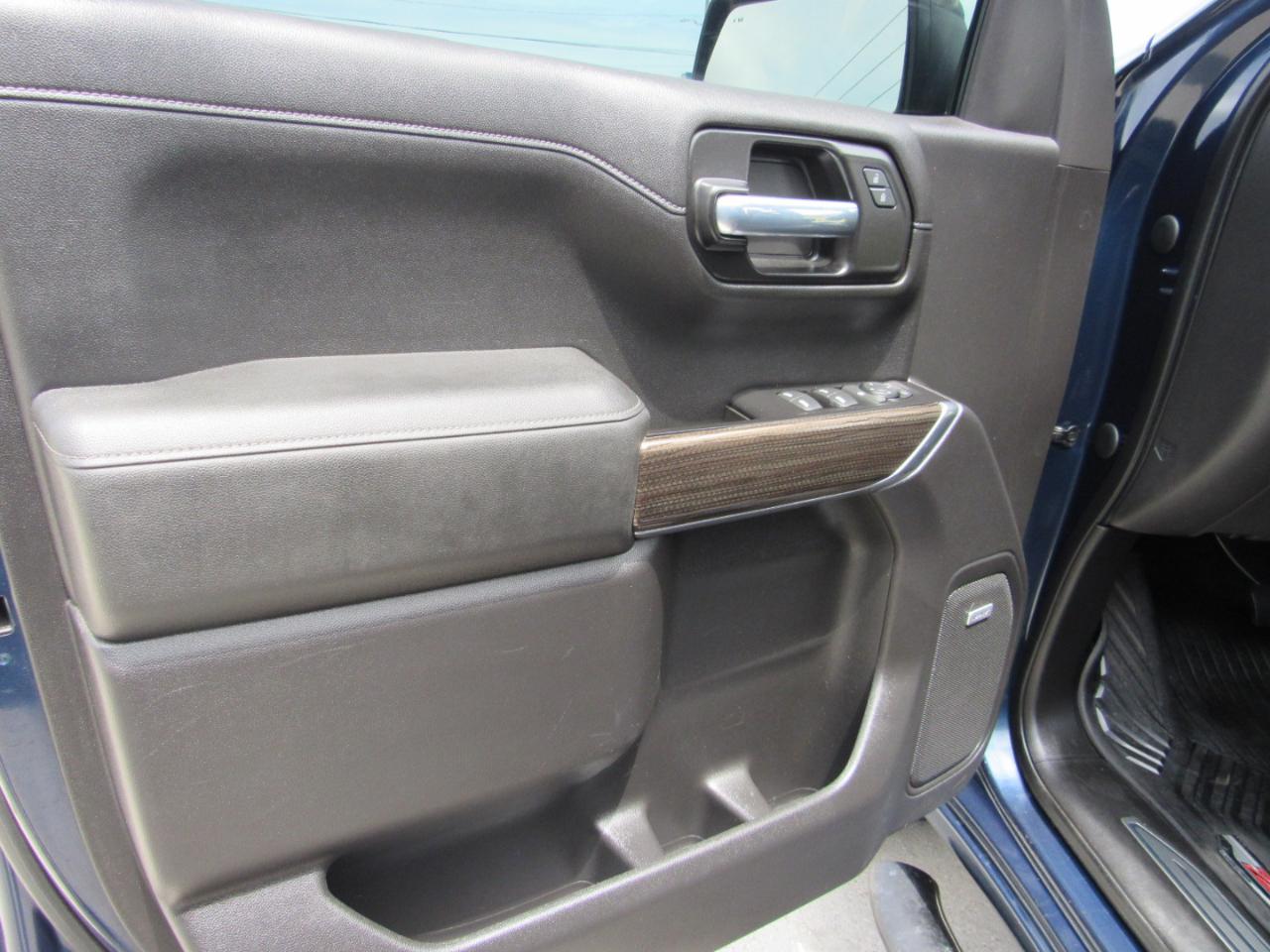 Chevrolet Silverado 1500 4WD Crew Cab 147" RST 2020