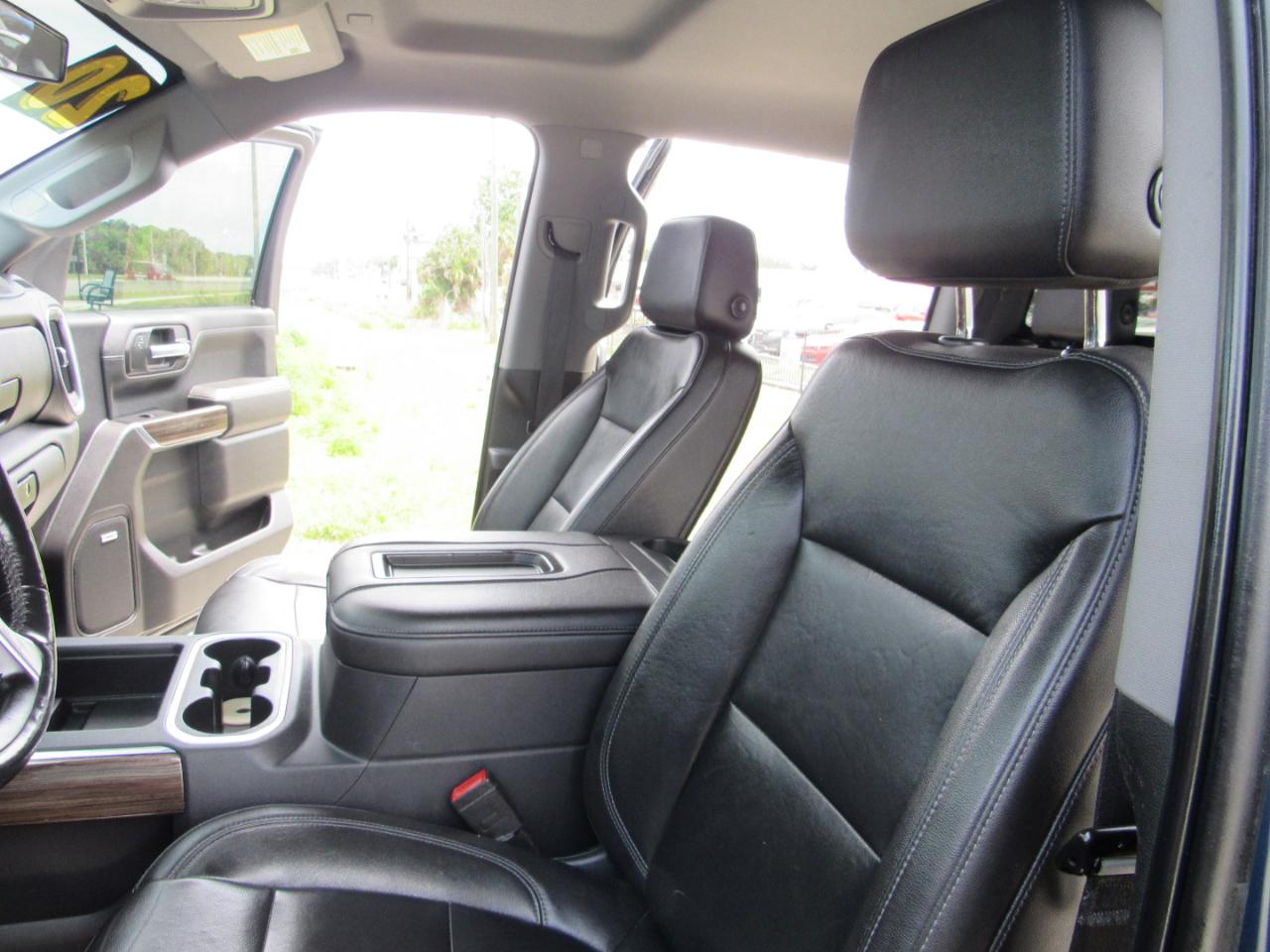 Chevrolet Silverado 1500 4WD Crew Cab 147" RST 2020