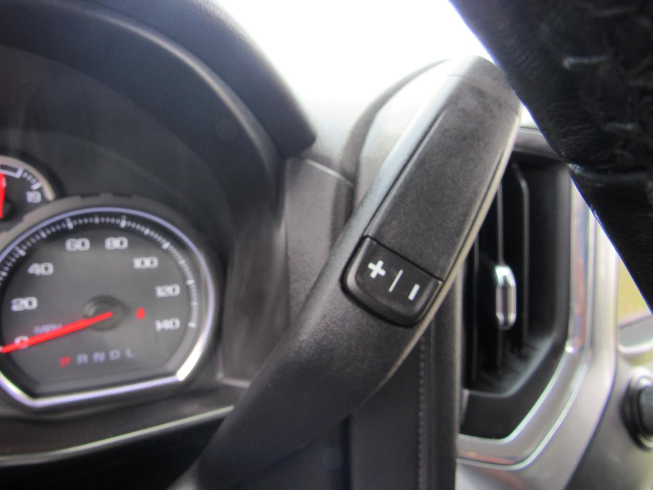 Chevrolet Silverado 1500 4WD Crew Cab 147" RST 2020