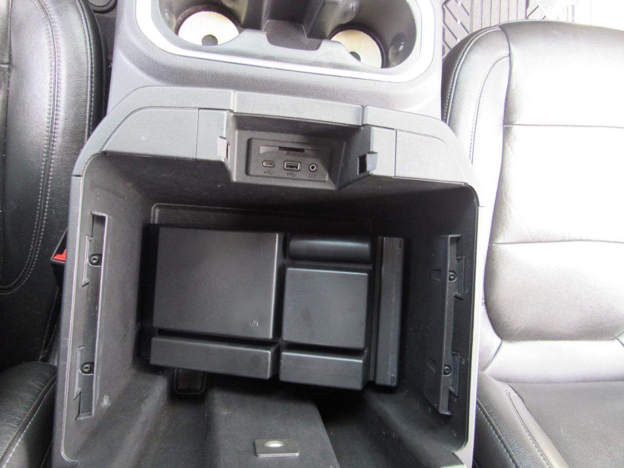 Chevrolet Silverado 1500 4WD Crew Cab 147" RST 2020