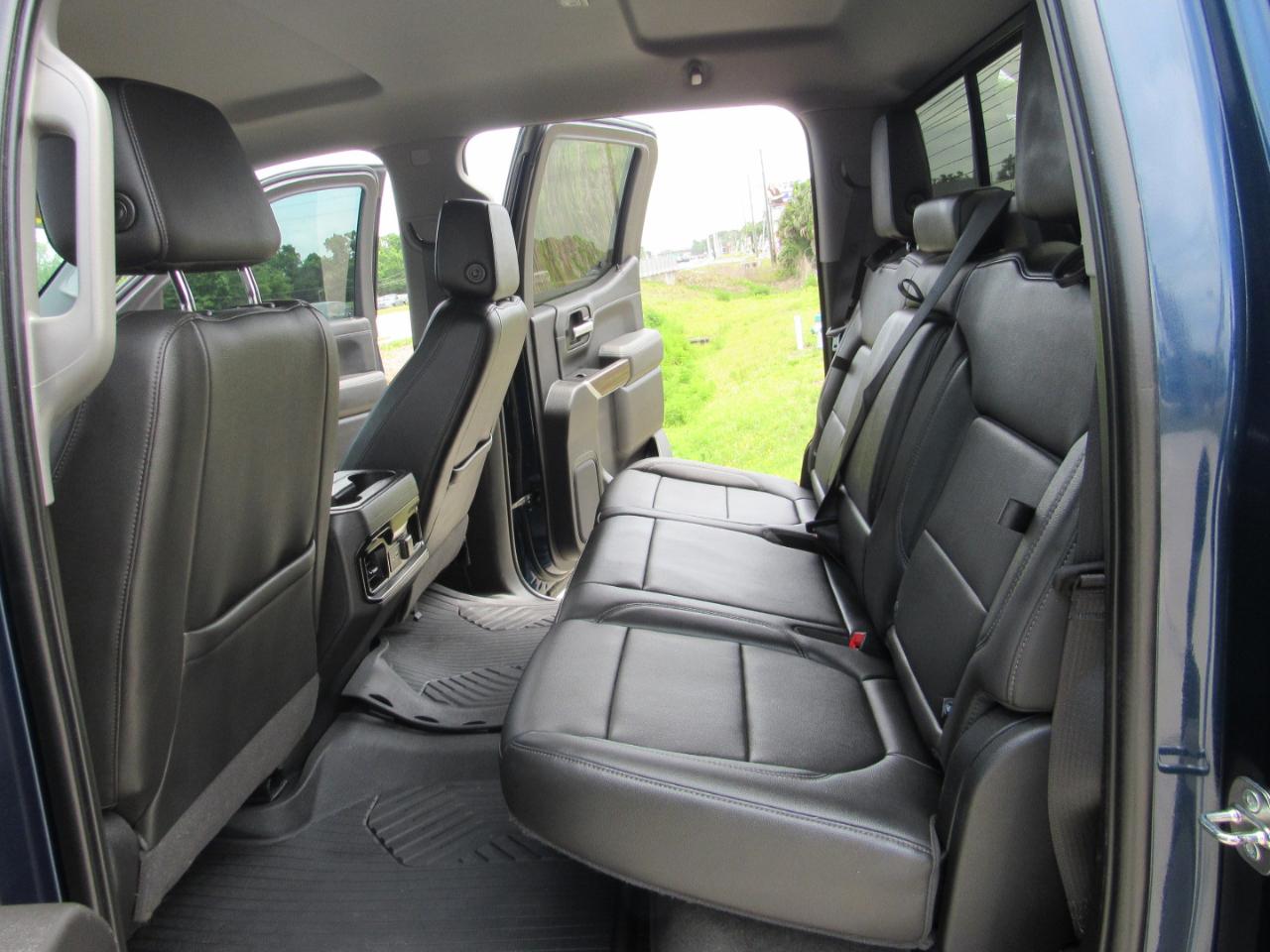 Chevrolet Silverado 1500 4WD Crew Cab 147" RST 2020