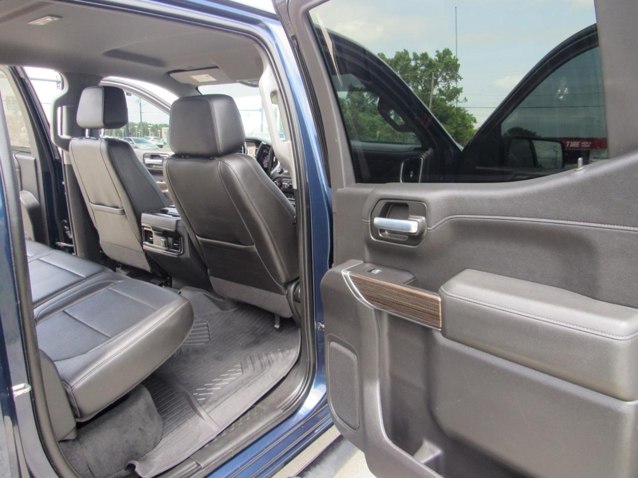 Chevrolet Silverado 1500 4WD Crew Cab 147" RST 2020