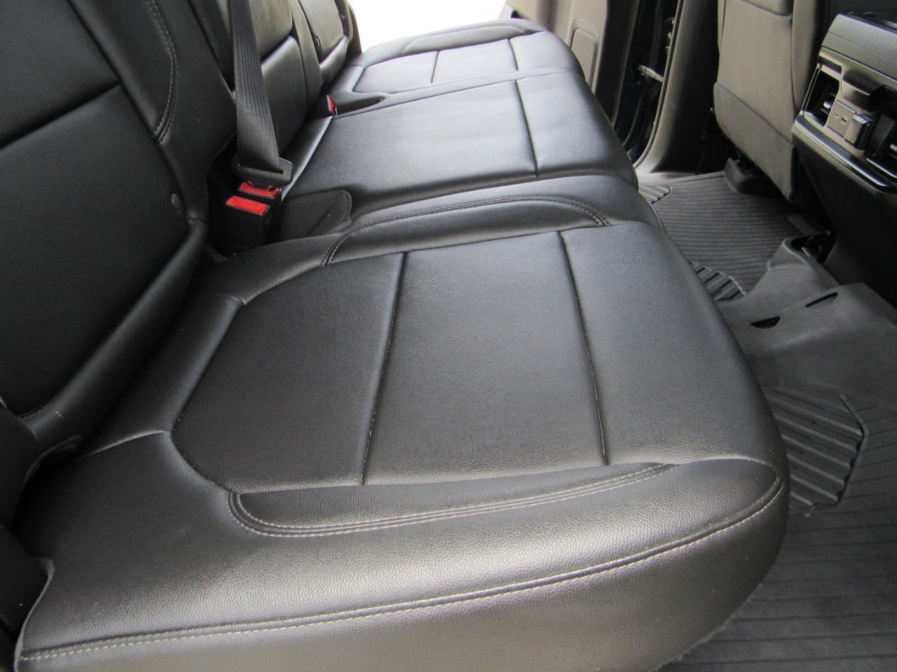 Chevrolet Silverado 1500 4WD Crew Cab 147" RST 2020