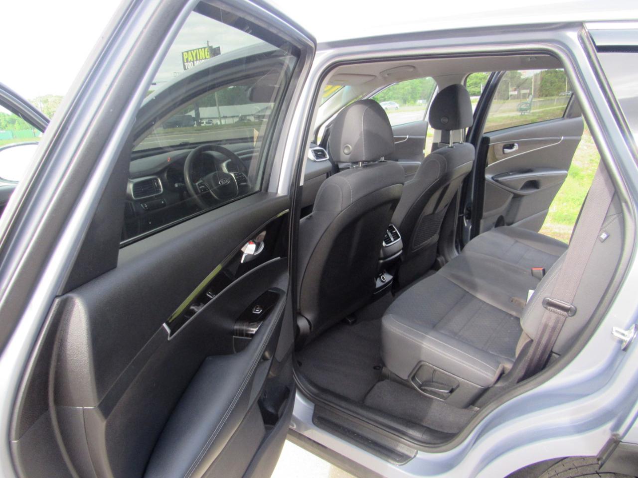 Kia Sorento L FWD 2019