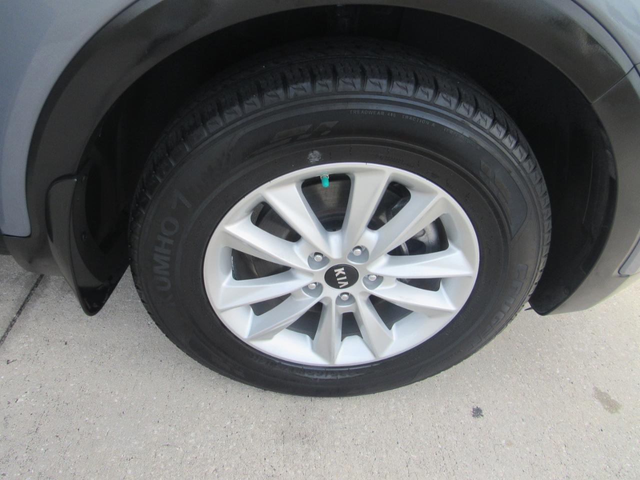 Kia Sorento L FWD 2019