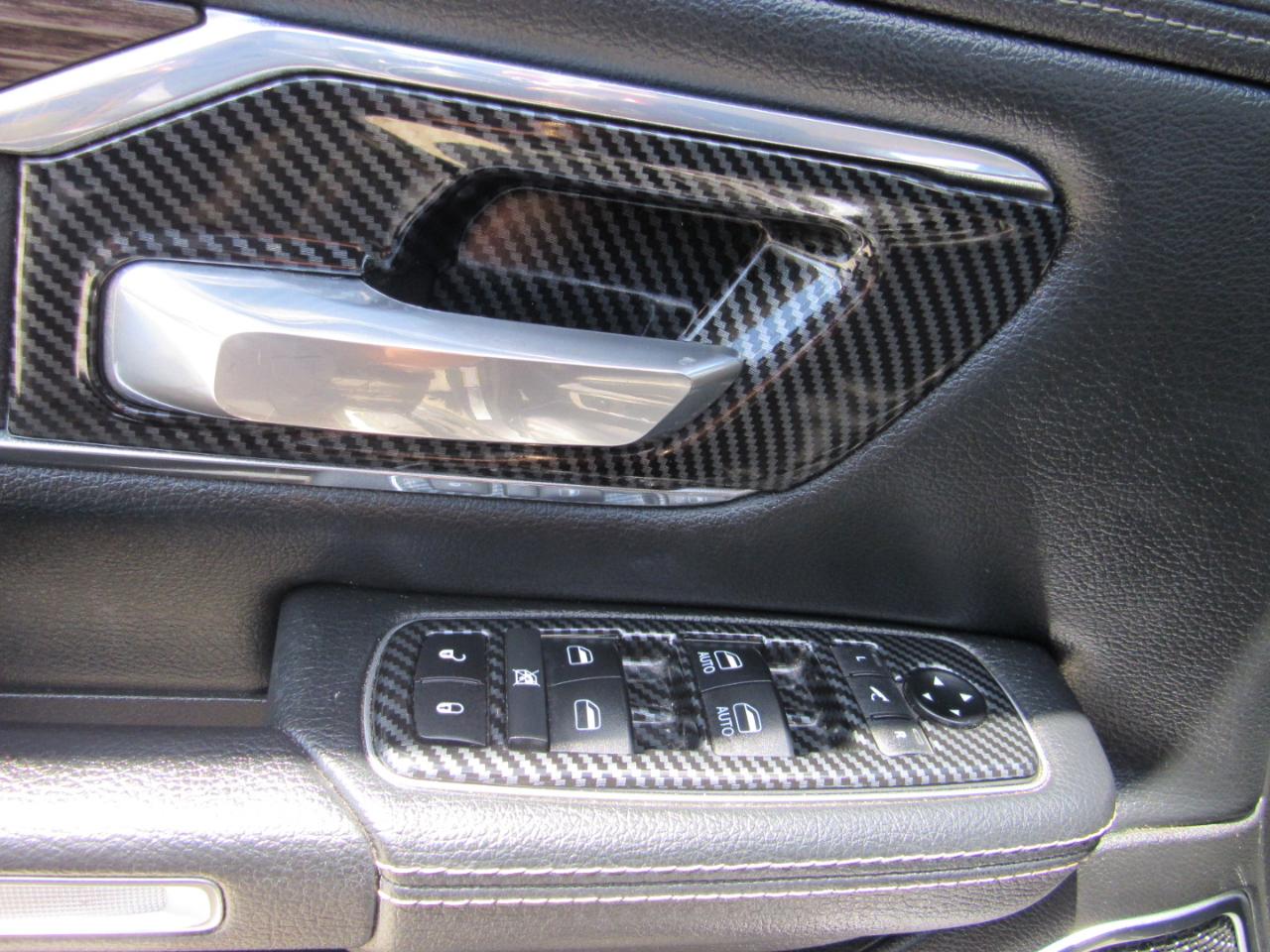 RAM 1500 Laramie 4x2 Quad Cab 6'4" Box 2019