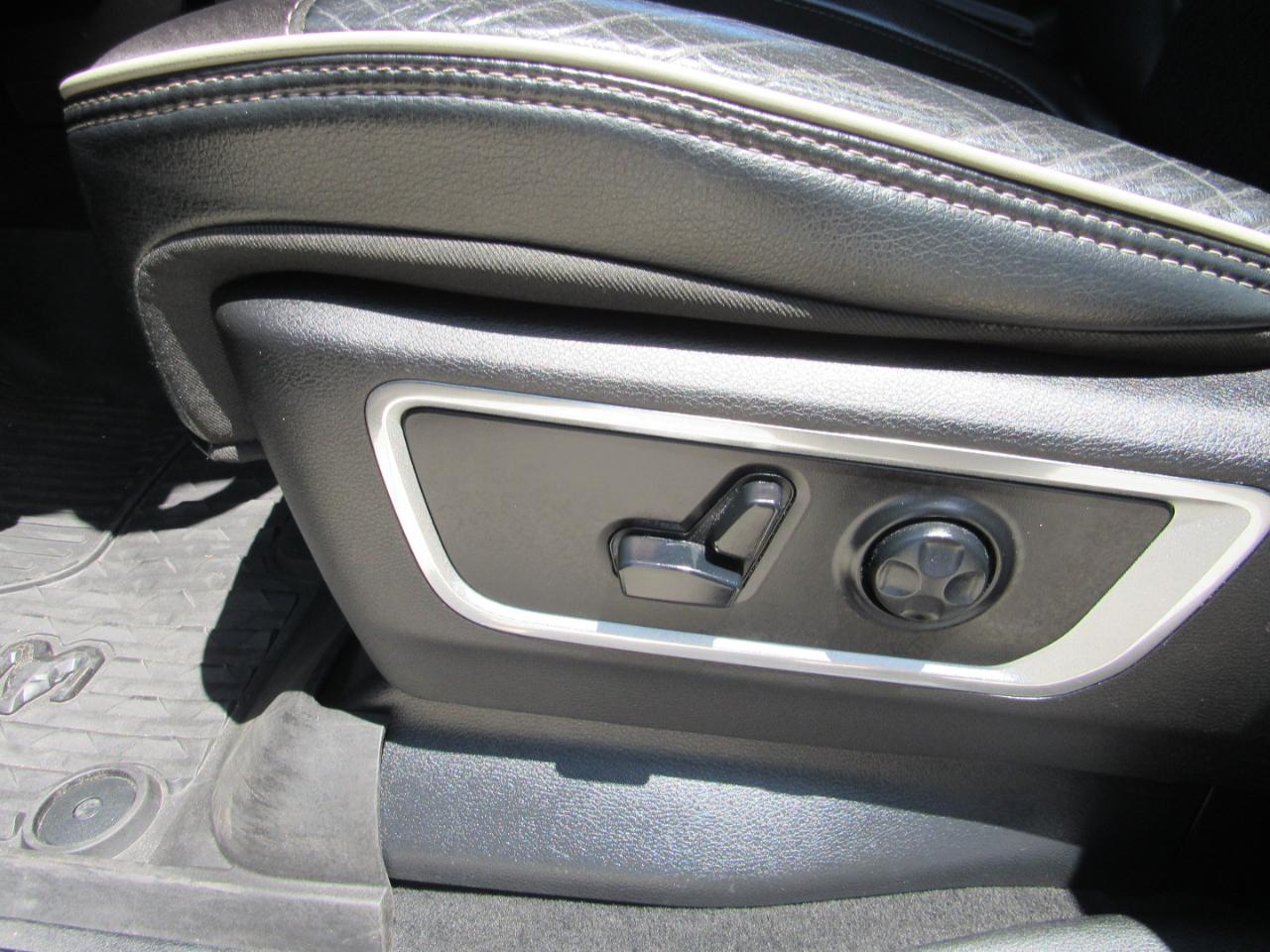 RAM 1500 Laramie 4x2 Quad Cab 6'4" Box 2019