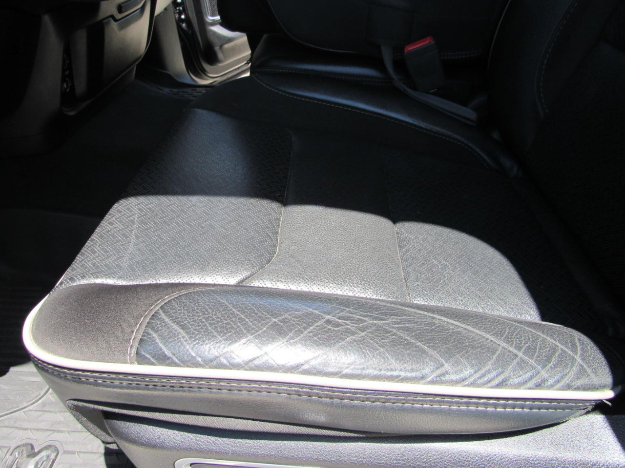 RAM 1500 Laramie 4x2 Quad Cab 6'4" Box 2019