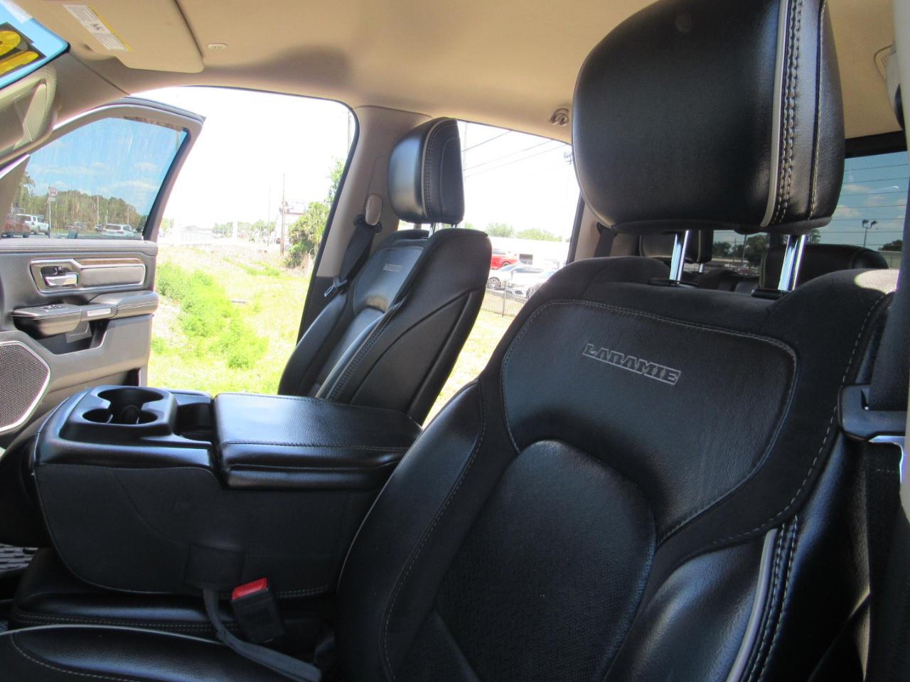 RAM 1500 Laramie 4x2 Quad Cab 6'4" Box 2019