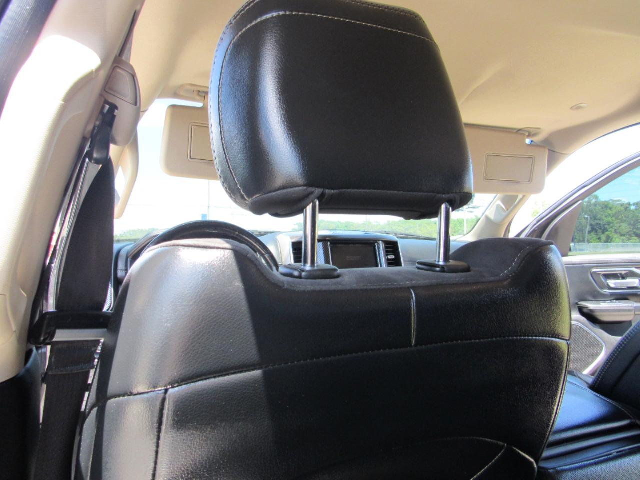 RAM 1500 Laramie 4x2 Quad Cab 6'4" Box 2019