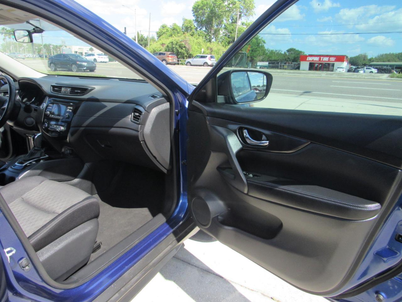 Nissan Rogue AWD SV 2017