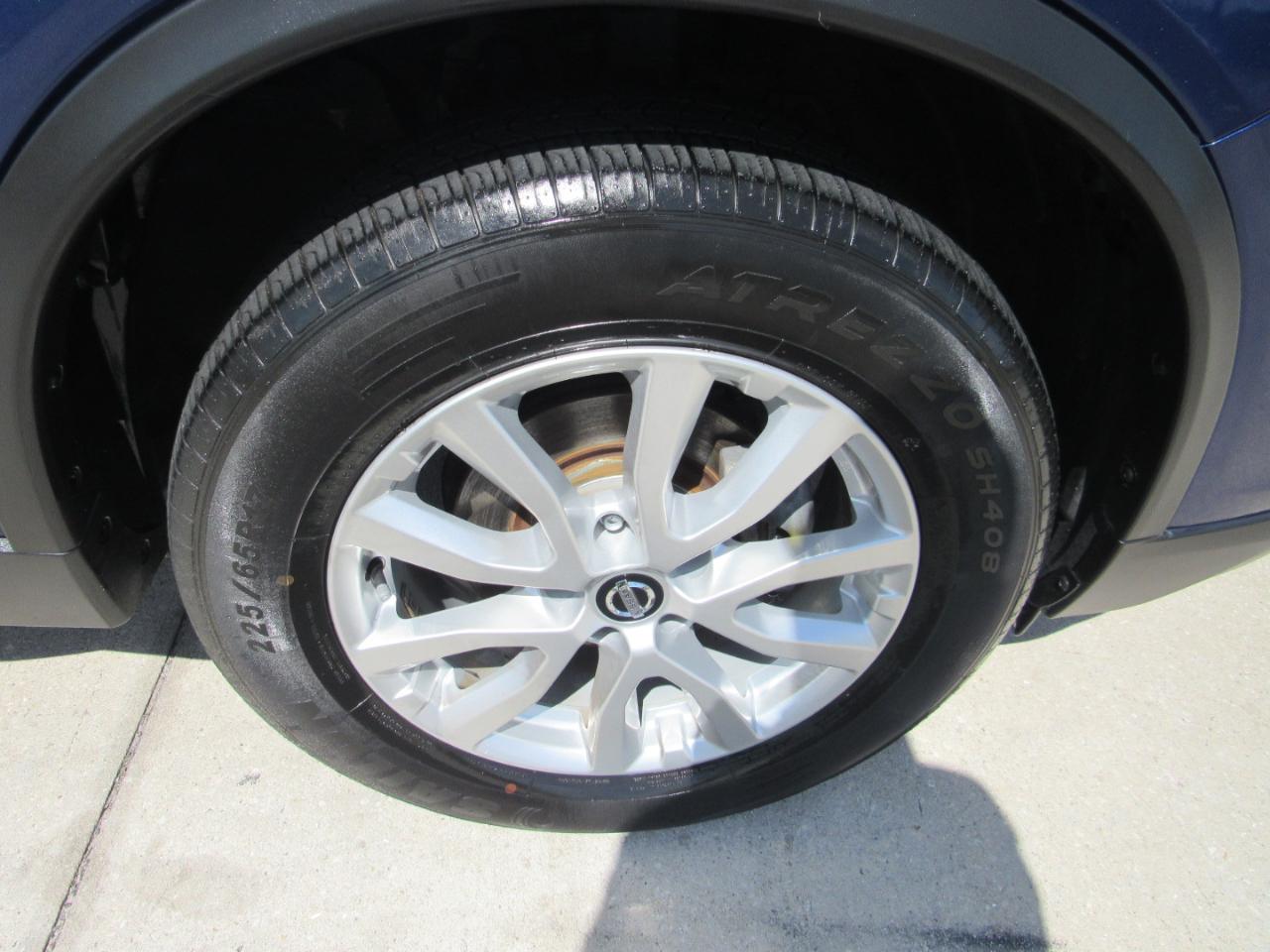 Nissan Rogue AWD SV 2017