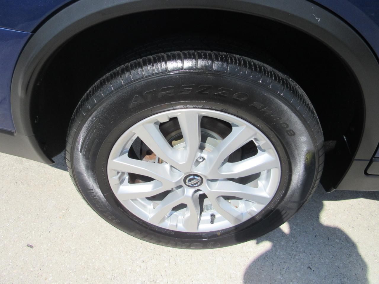 Nissan Rogue AWD SV 2017