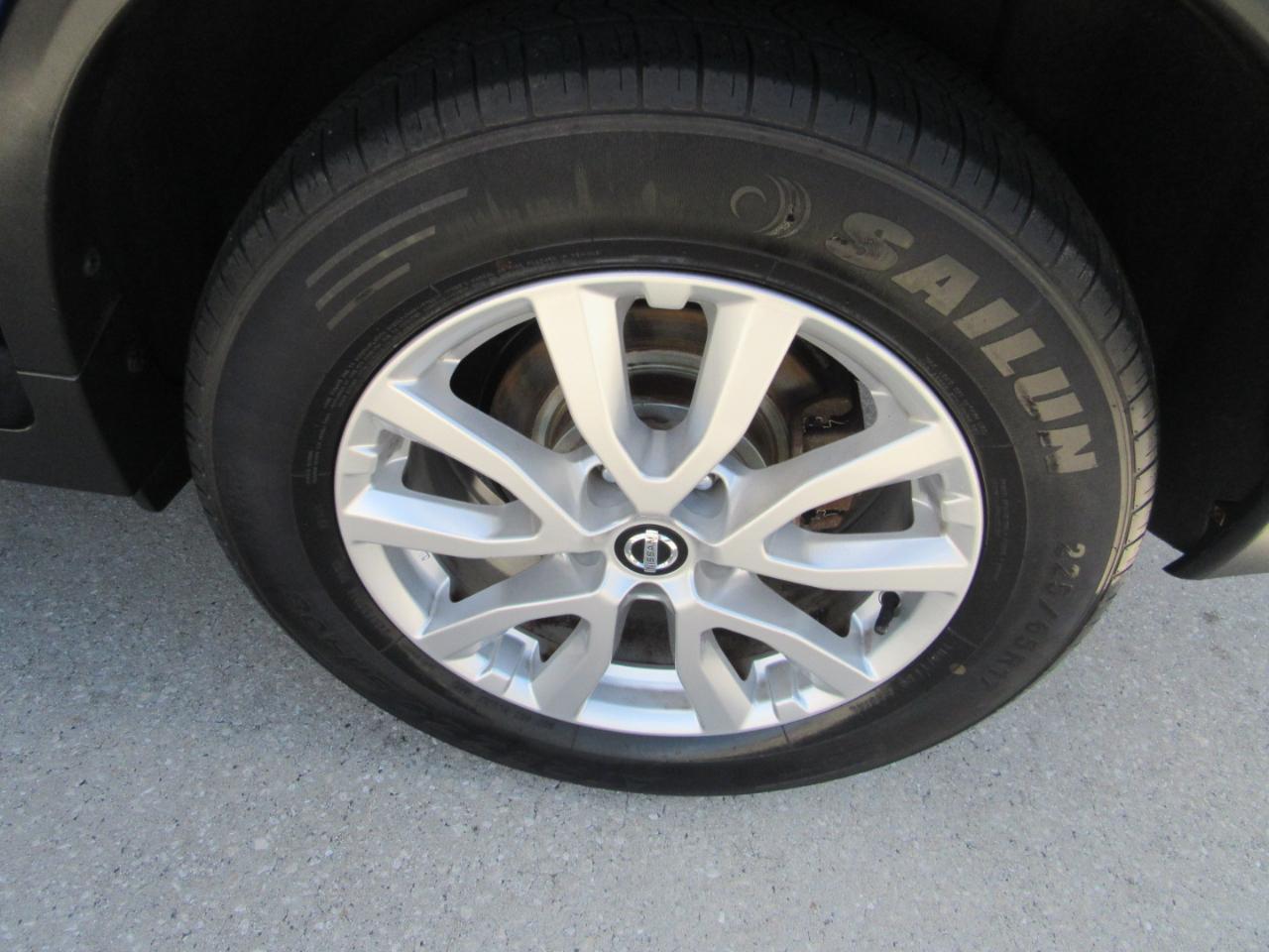 Nissan Rogue AWD SV 2017