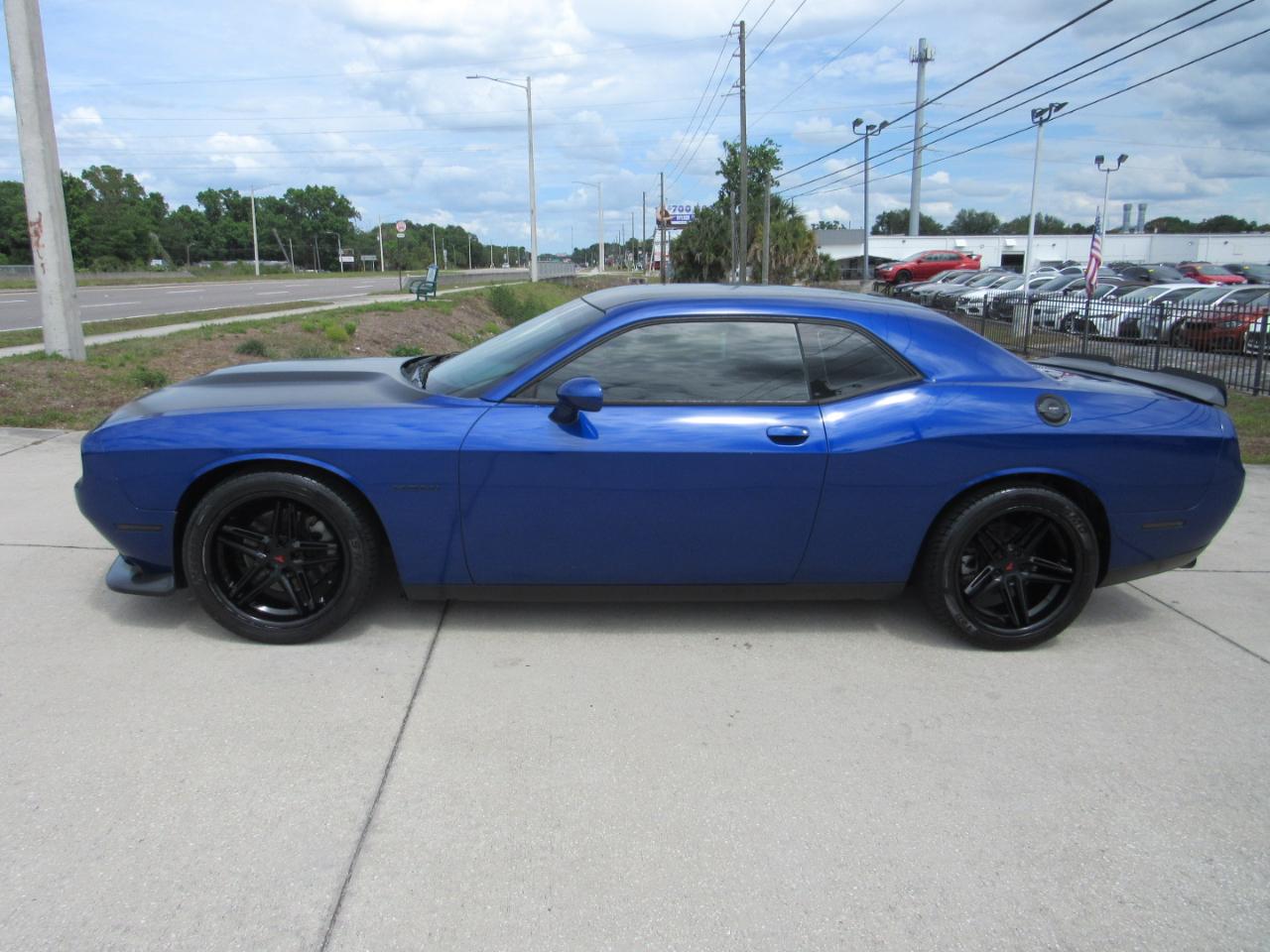 Dodge Challenger R/T RWD 2022