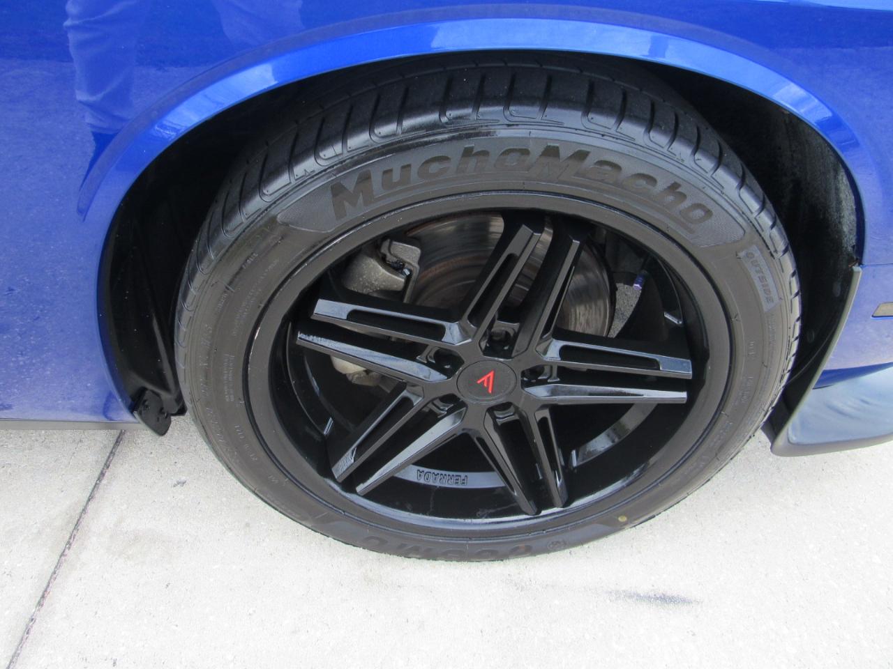 Dodge Challenger R/T RWD 2022