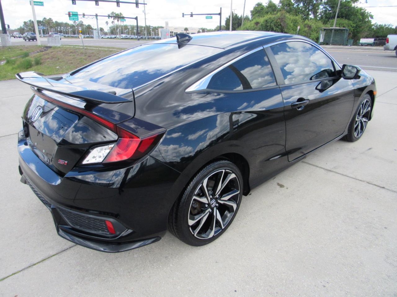 Honda Civic Si Coupe Manual w/Summer Tires *Ltd Avail* 2019