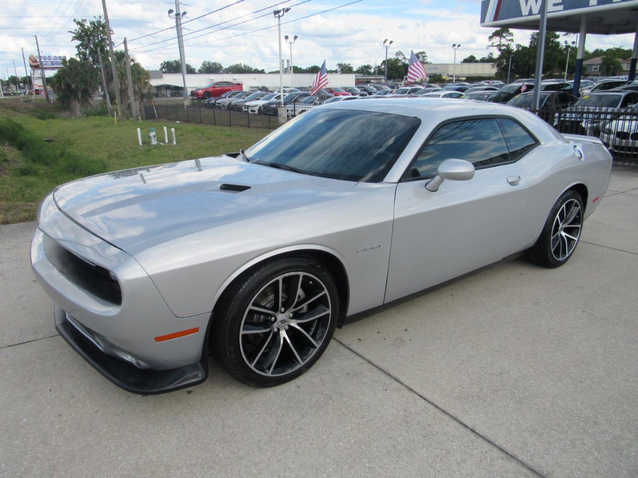 Dodge Challenger R/T RWD 2021