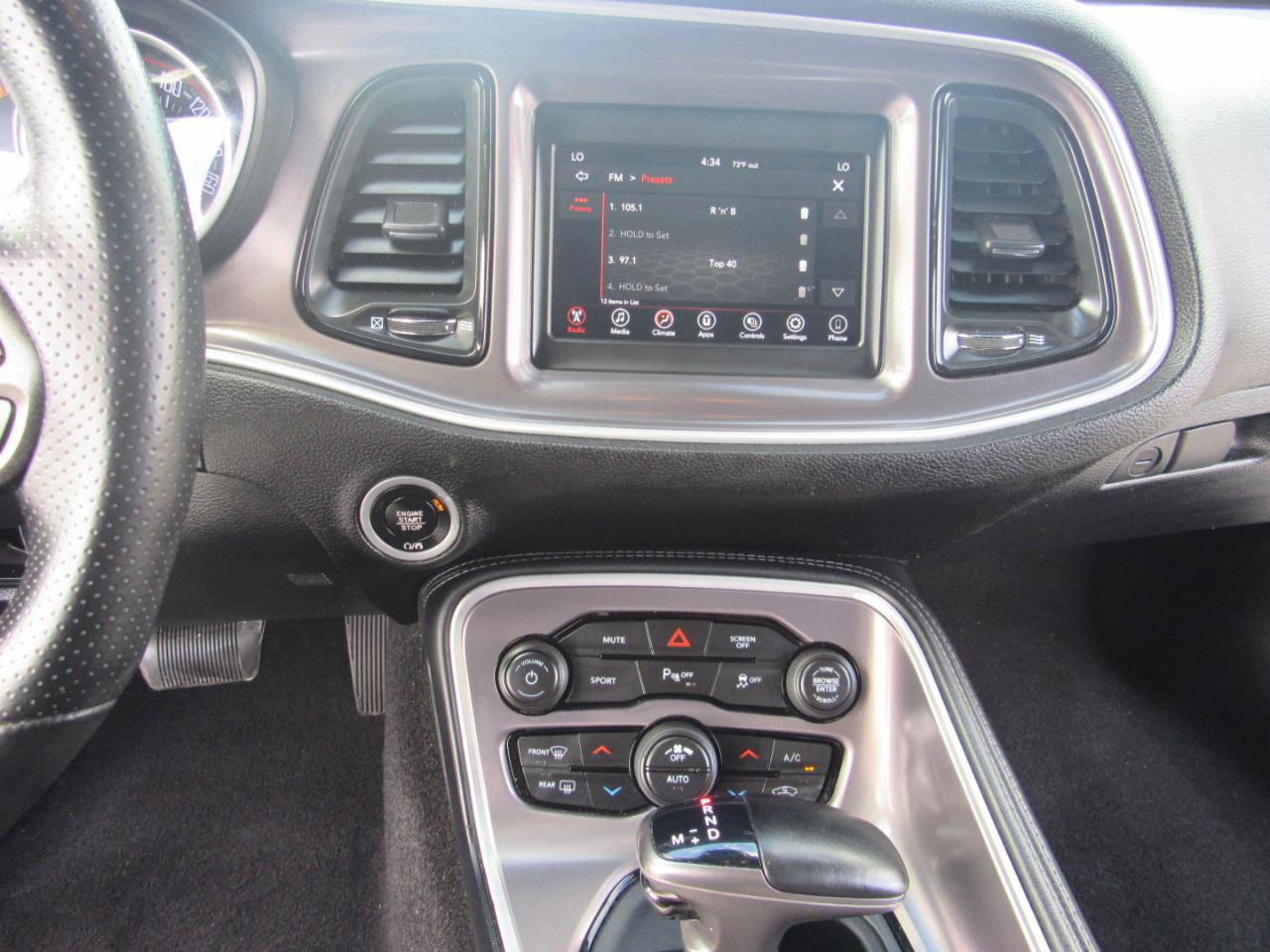 Dodge Challenger R/T RWD 2021