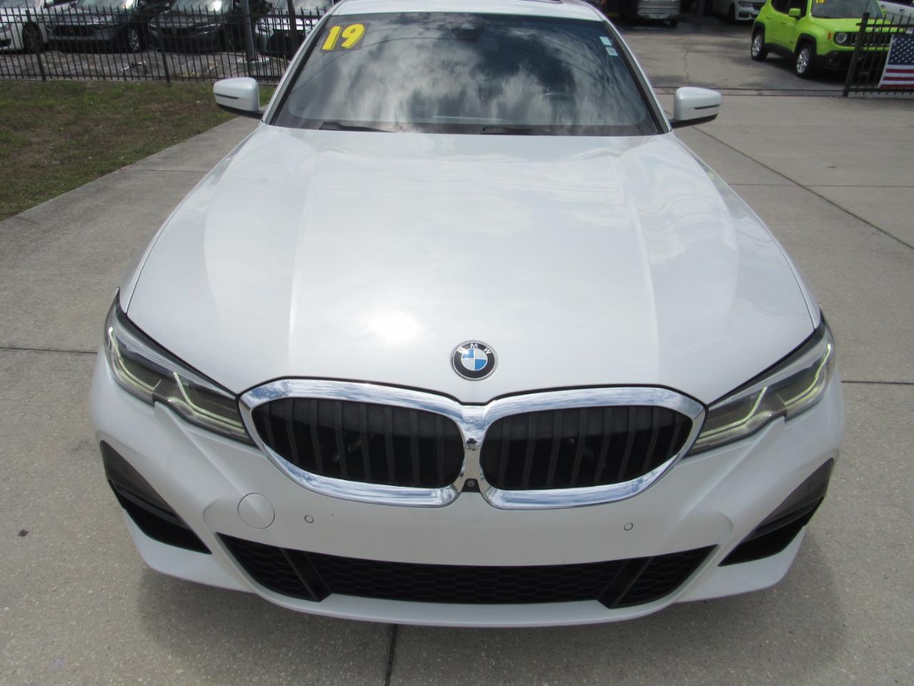 BMW 3 Series 330i Sedan 2019