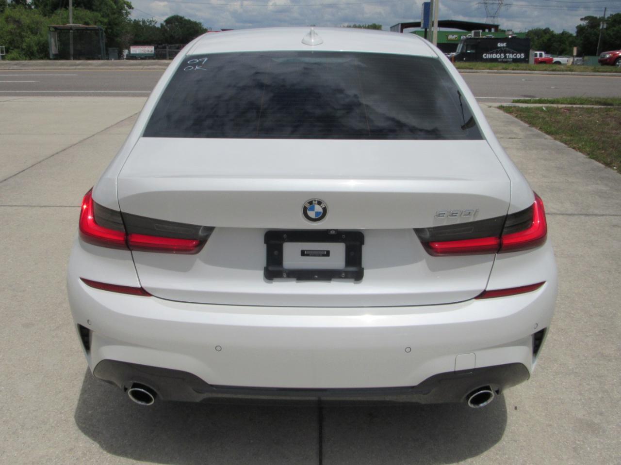 BMW 3 Series 330i Sedan 2019