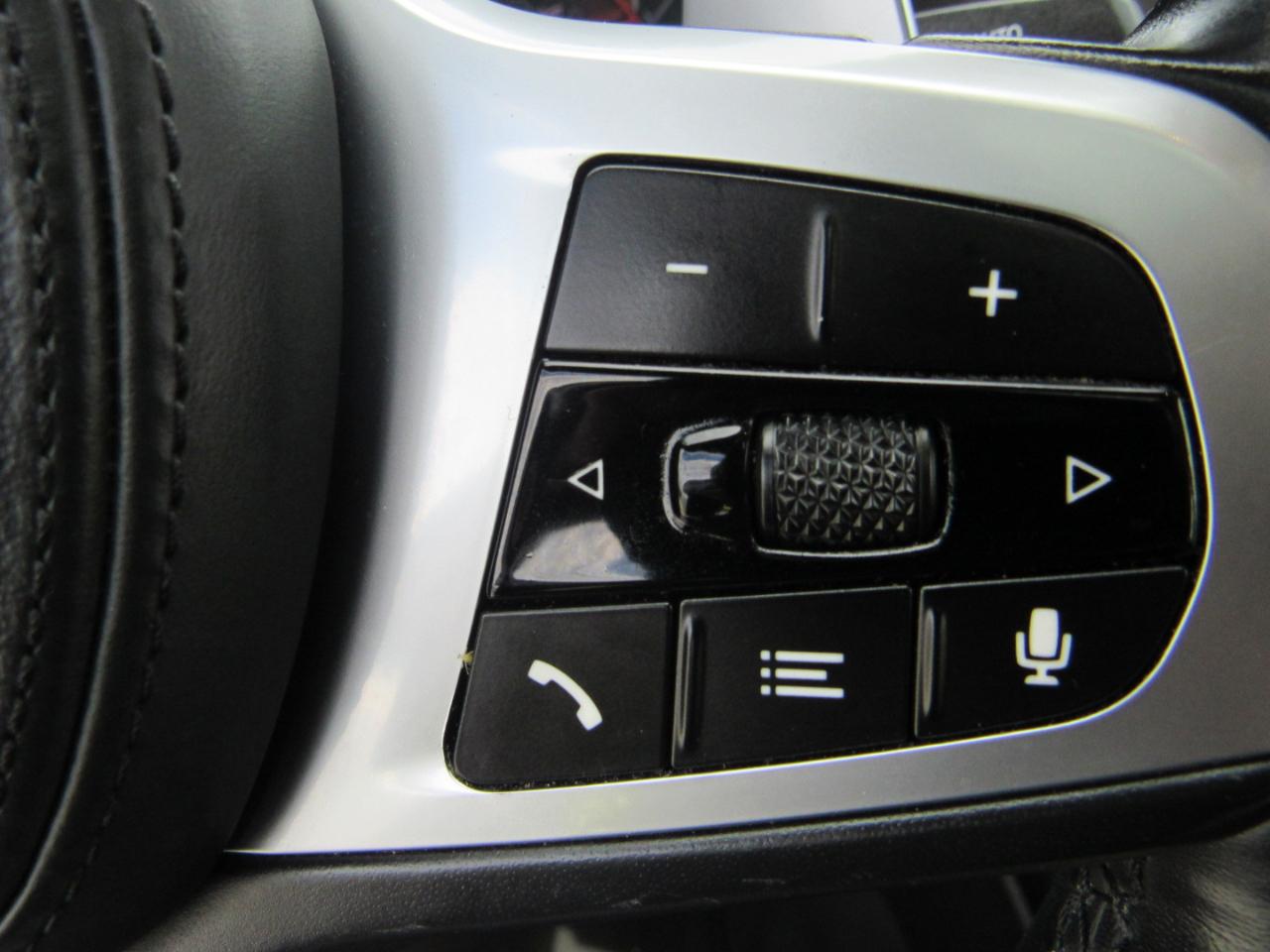 BMW 3 Series 330i Sedan 2019