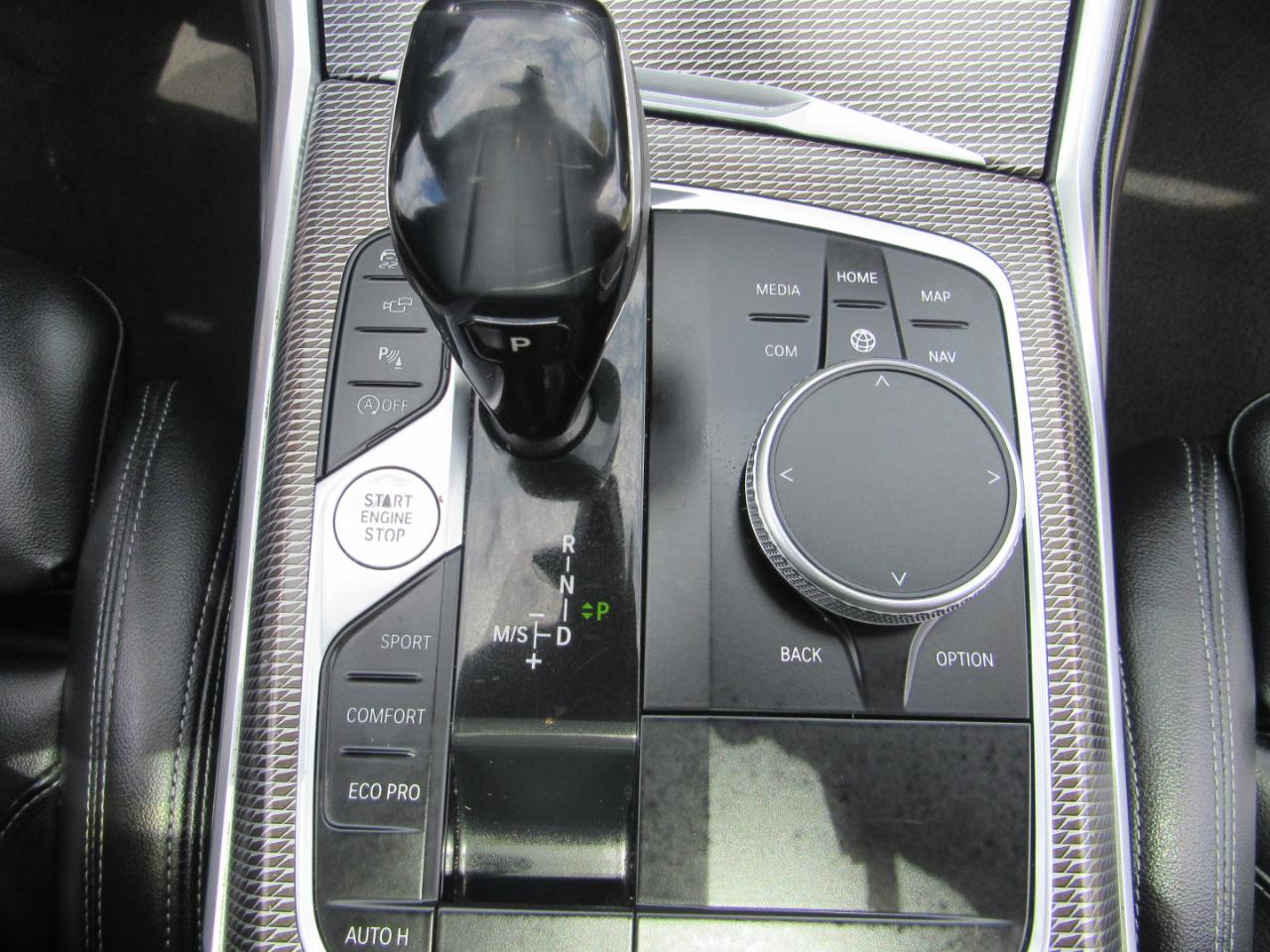 BMW 3 Series 330i Sedan 2019