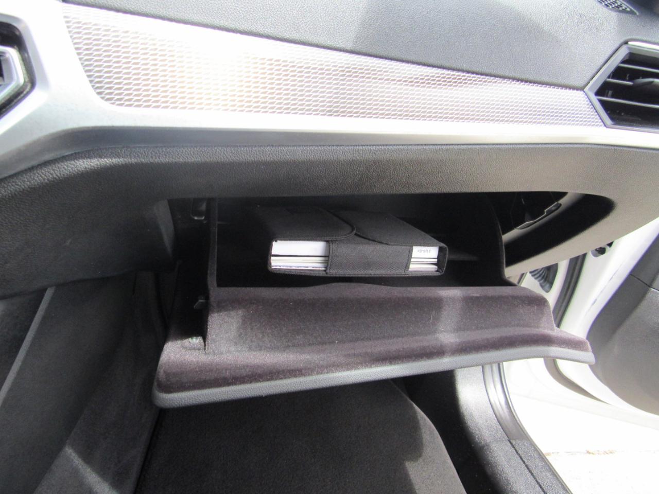 BMW 3 Series 330i Sedan 2019