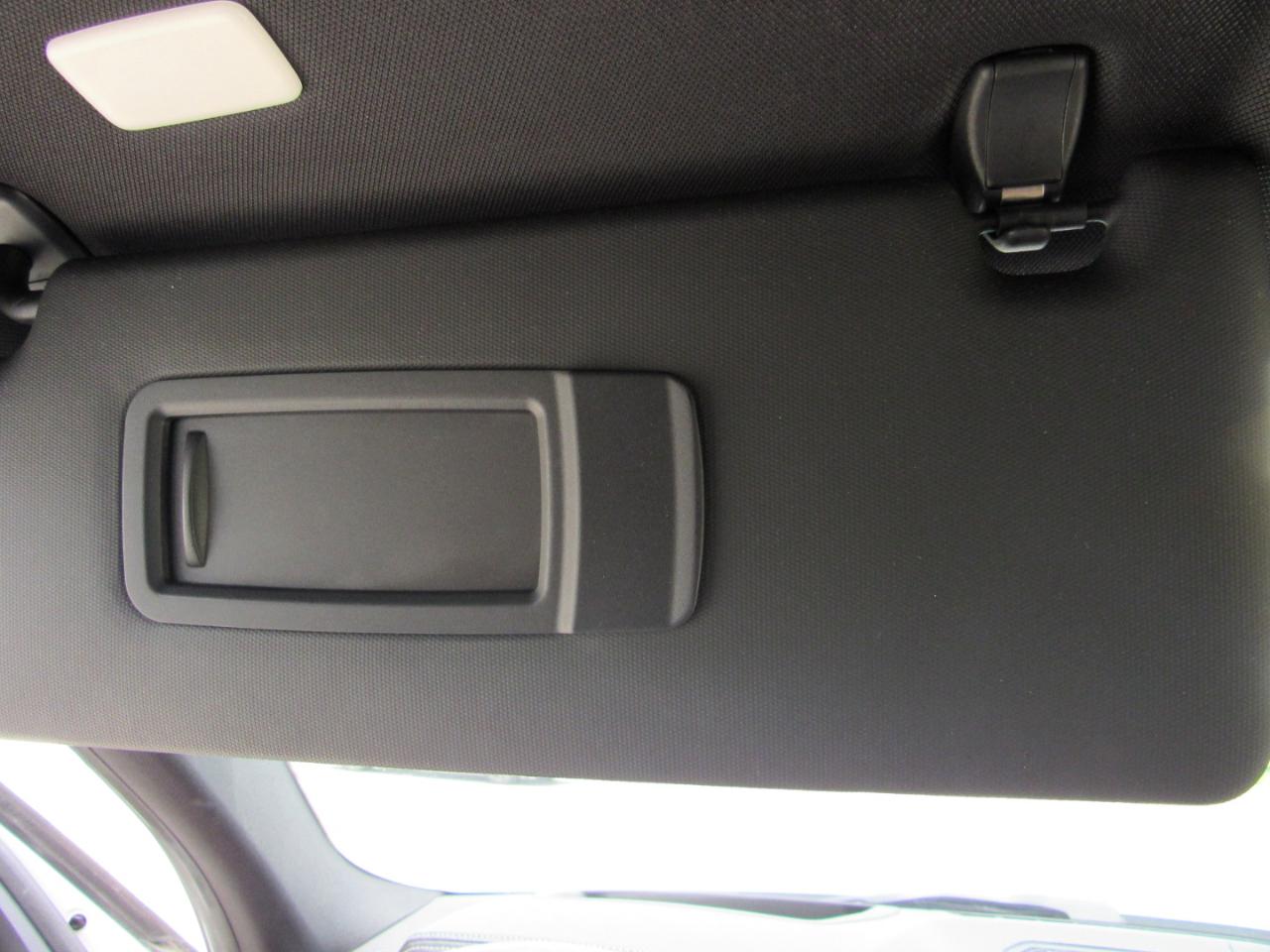 BMW 3 Series 330i Sedan 2019