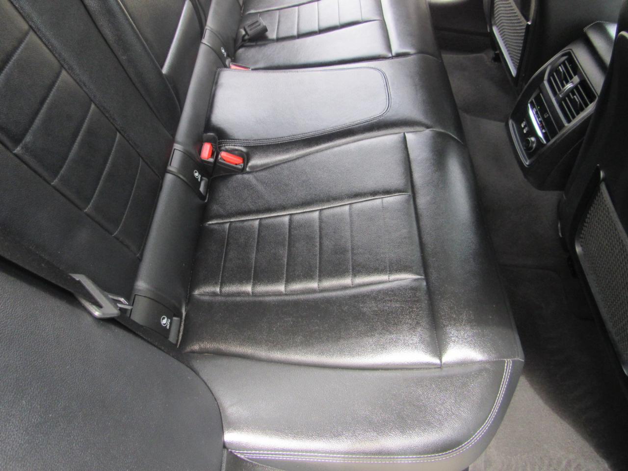 BMW 3 Series 330i Sedan 2019