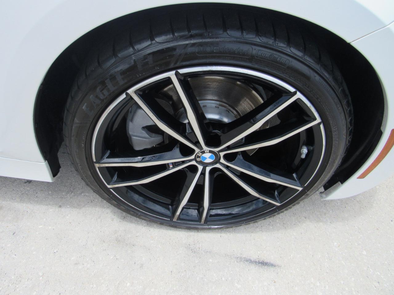 BMW 3 Series 330i Sedan 2019