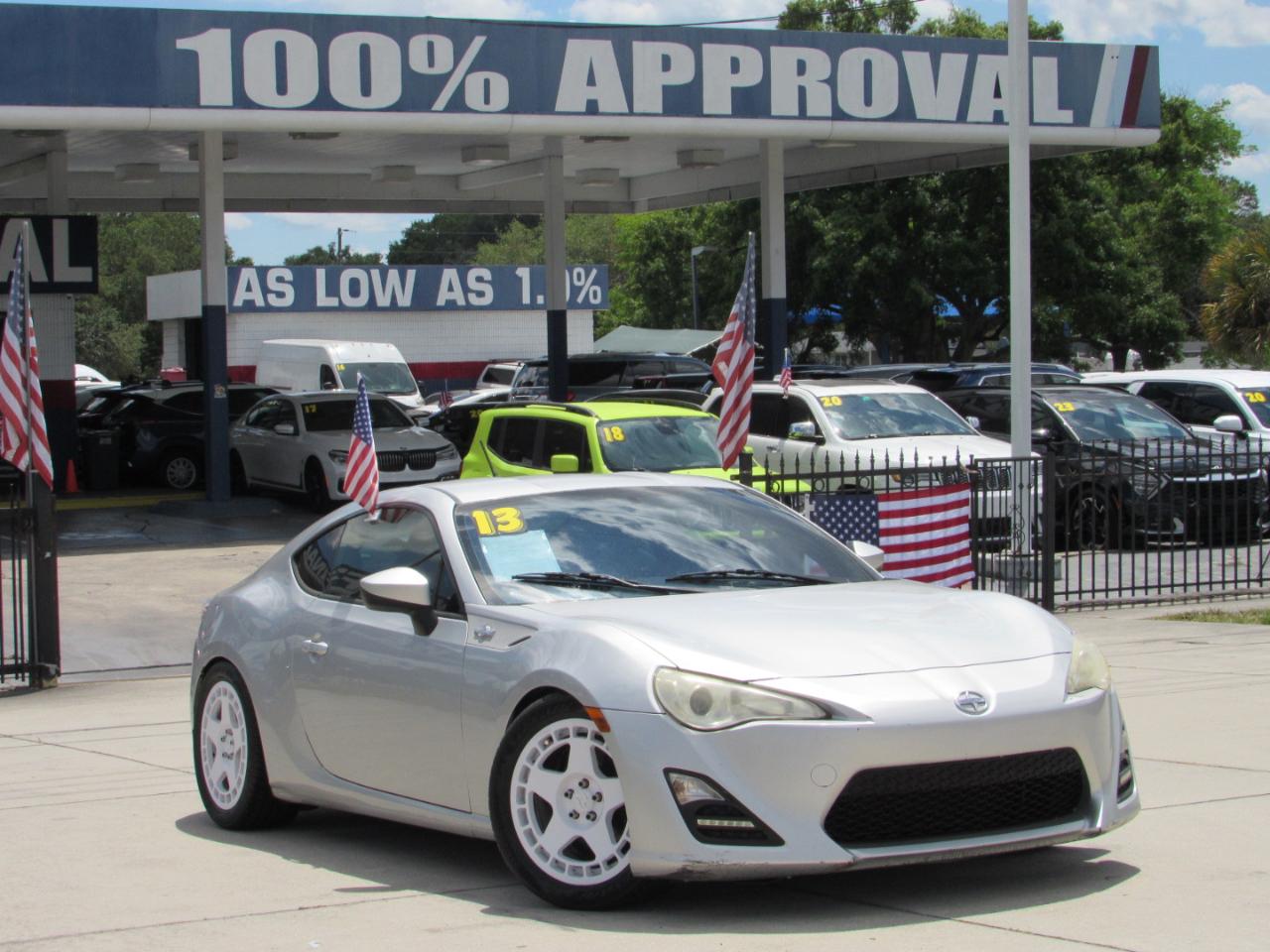 Scion FR-S 2dr Cpe Man (Natl) 2013