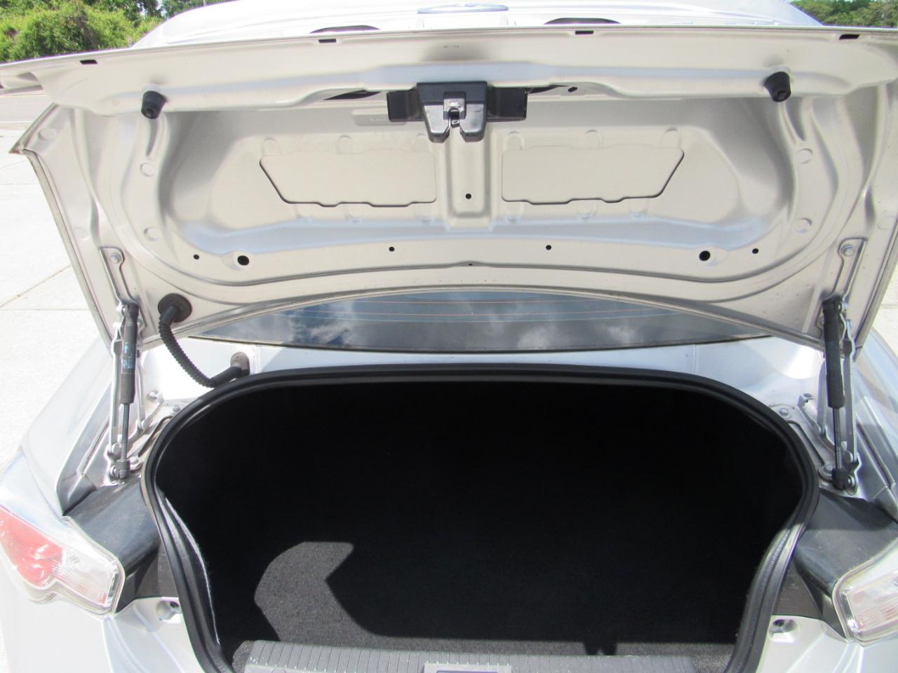 Scion FR-S 2dr Cpe Man (Natl) 2013